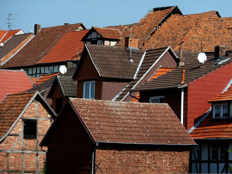 Brennholz kaufen in Bad Sooden-Allendorf (Werra-Meißner-Kreis) – Ofenfertiges Kaminholz & Buchen-Industrieholz mit 6–8 % Restfeuchte