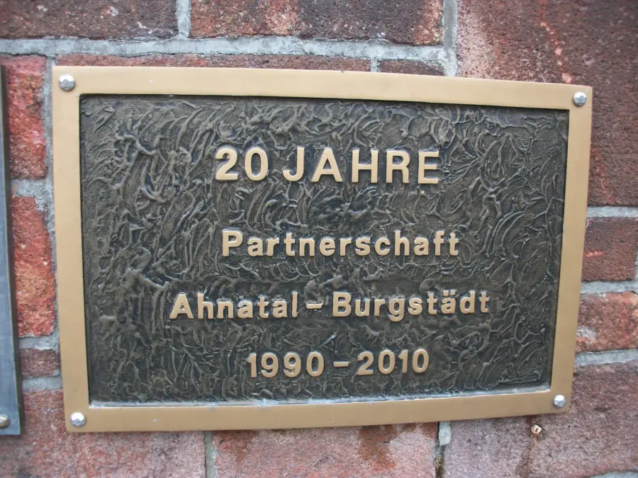 Brennholz & Kaminholz Lieferung nach Ahnatal (PLZ 34292) – Kammergetrocknetes Buchenholz von Brennholzhandel Vey