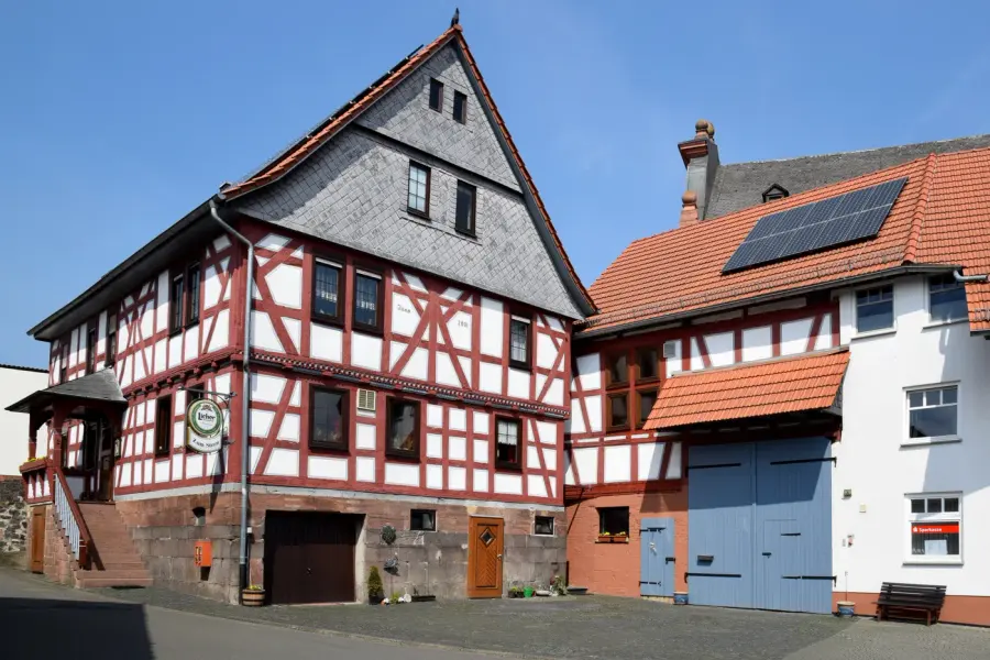 Brennholz & Kaminholz Lieferung nach Amöneburg (PLZ 35287) – Kammergetrocknetes Buchenholz von Brennholzhandel Vey