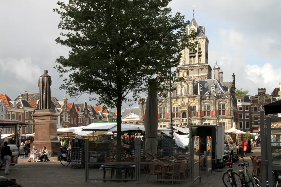 Brennholz & Kaminholz Lieferung nach Delft (PLZ 2611) – Kammergetrocknetes Buchenholz von Brennholzhandel Vey