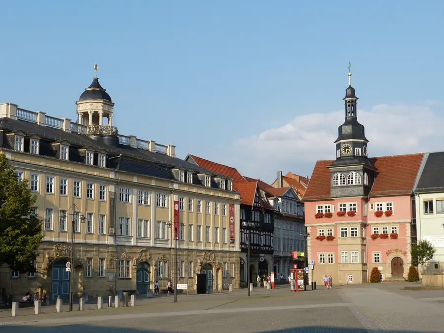 Brennholz & Kaminholz Lieferung nach Eisenach (PLZ 99817) – Kammergetrocknetes Buchenholz von Brennholzhandel Vey