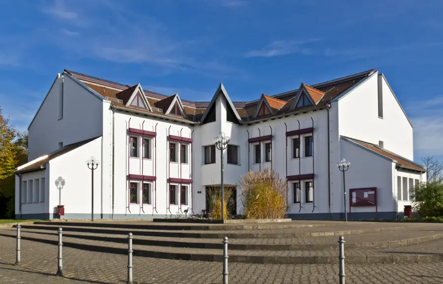 Brennholz & Kaminholz Lieferung nach Hammersbach (PLZ 63546) – Kammergetrocknetes Buchenholz von Brennholzhandel Vey