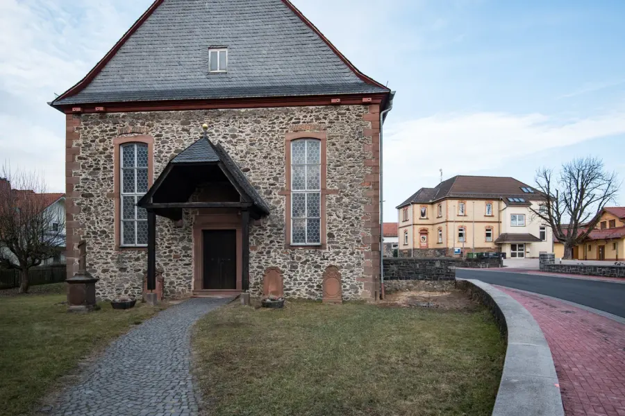 Brennholz & Kaminholz Lieferung nach Kefenrod (PLZ 63699) – Kammergetrocknetes Buchenholz von Brennholzhandel Vey
