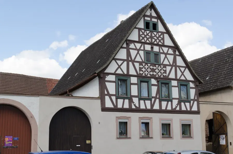 Brennholz & Kaminholz Lieferung nach Margetshöchheim (PLZ 97276) – Kammergetrocknetes Buchenholz von Brennholzhandel Vey