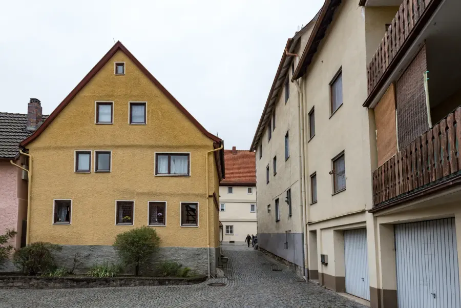 Brennholz & Kaminholz Lieferung nach Mellrichstadt (PLZ 97638) – Kammergetrocknetes Buchenholz von Brennholzhandel Vey