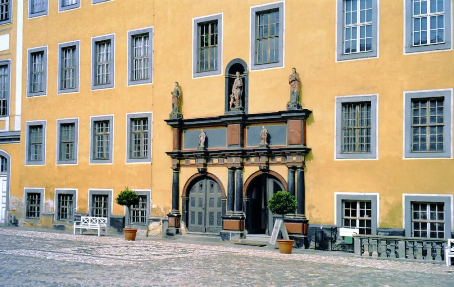 Brennholz & Kaminholz Lieferung nach Rudolstadt (PLZ 07407) – Kammergetrocknetes Buchenholz von Brennholzhandel Vey