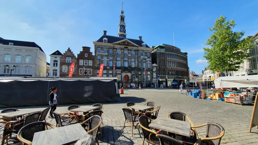 Brennholz & Kaminholz Lieferung nach 's-Hertogenbosch (PLZ 5211) – Kammergetrocknetes Buchenholz von Brennholzhandel Vey