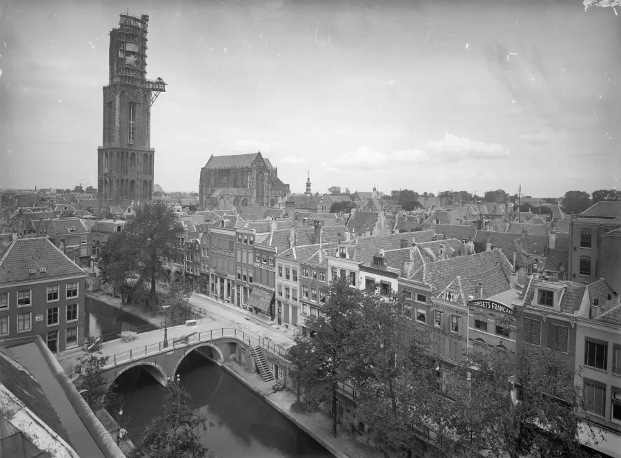 Brennholz & Kaminholz Lieferung nach Utrecht (PLZ 3511) – Kammergetrocknetes Buchenholz von Brennholzhandel Vey